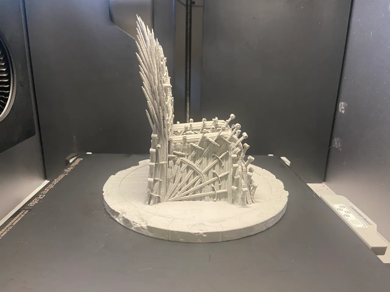 Iron Throne - No Supports view 2