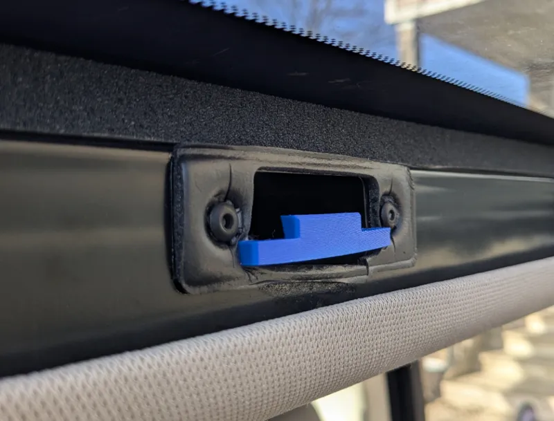 2020 GMC Acadia rear sunroof catch
