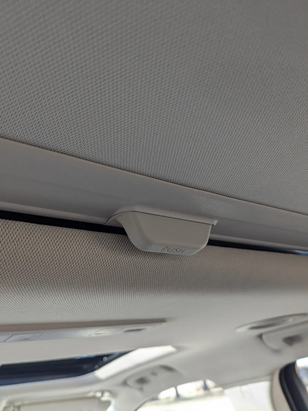 2020 GMC Acadia rear sunroof catch by SEA_allen - MakerWorld