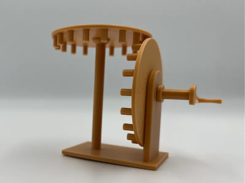 Peg Gear Spinner