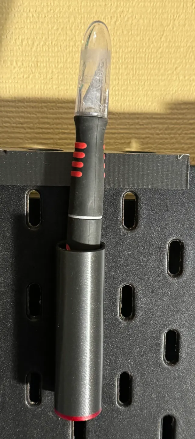 Skadis Halter Revell Skalpell
