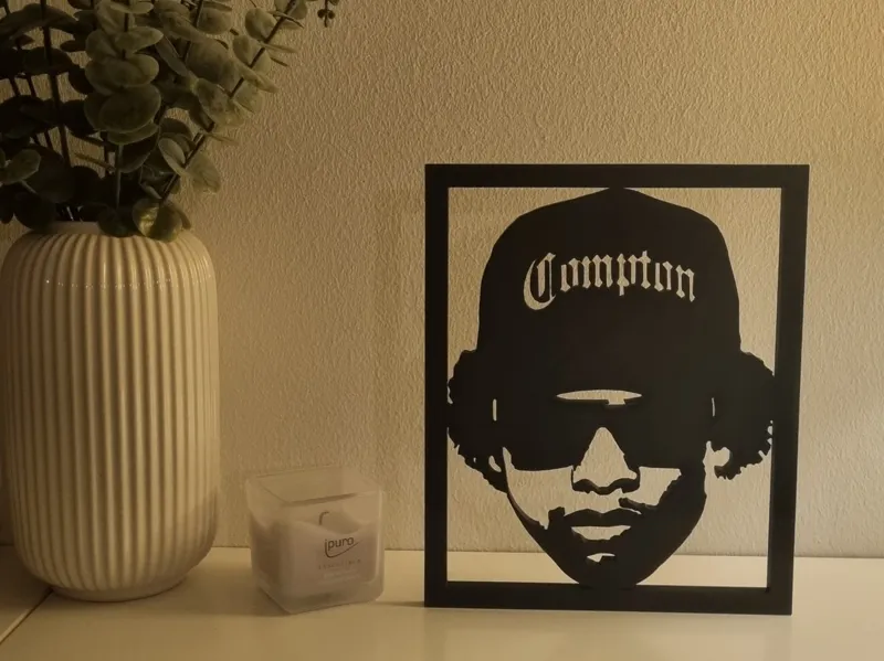 EAZY E Bilderrahmen  / Aufsteller 