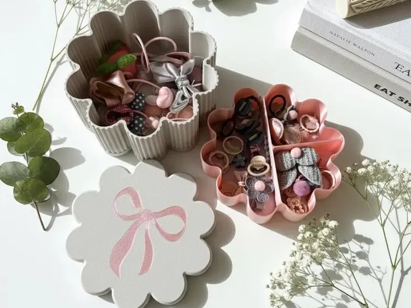 Cute Scalloped Storage Box 
