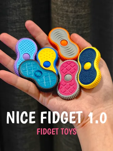 Objeto manipulable: NICE FIDGET-1.0 — vista de referencia 2