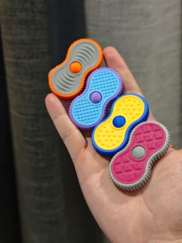 Objeto manipulable: NICE FIDGET-1.0 — vista de referencia 5