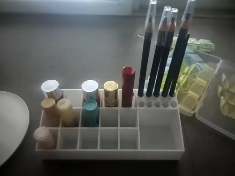 口红眉笔收纳盒