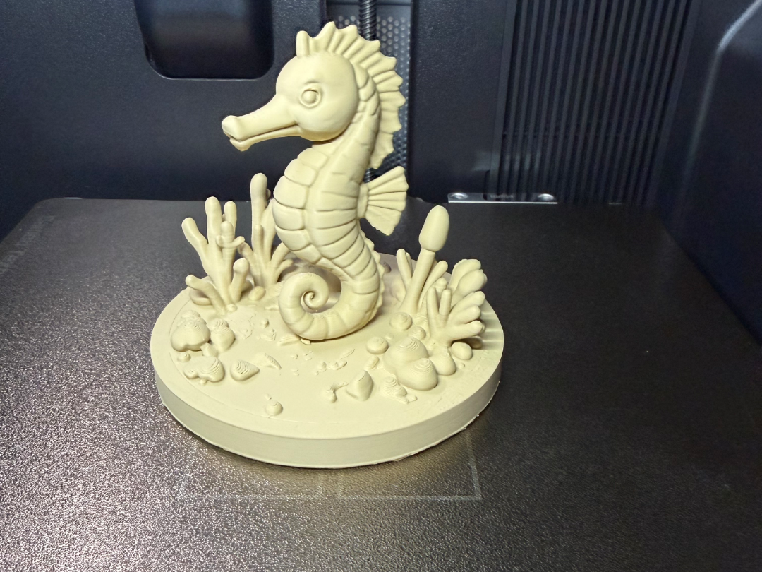 Happy Seahorse – Easy Print Figurine