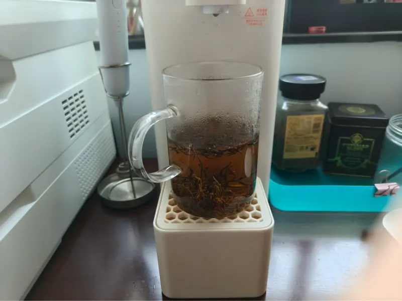 桌面饮水机杯托增高接水盘