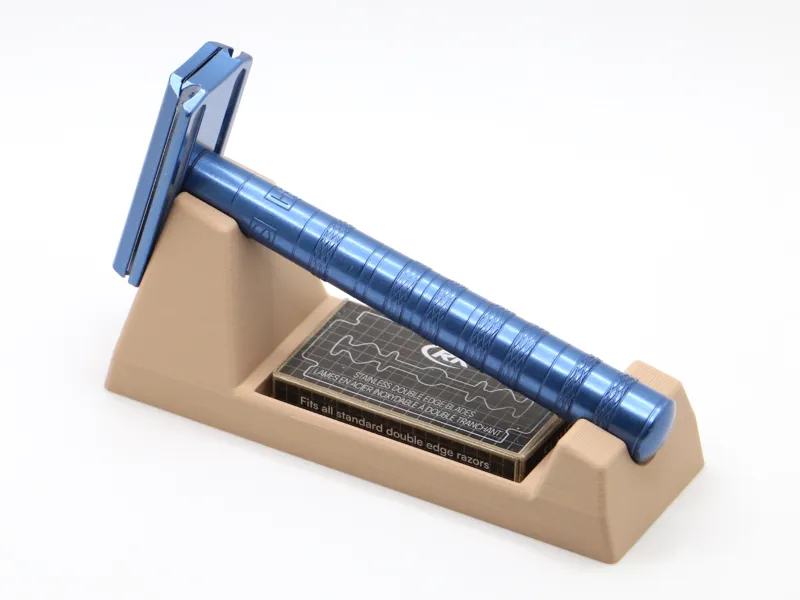Henson Safety Razor Stand with Blade Insert