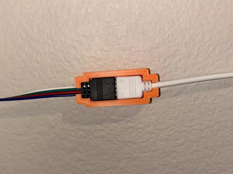 4 Port Plug Connector (4 GRAMS OF FILAMENT)