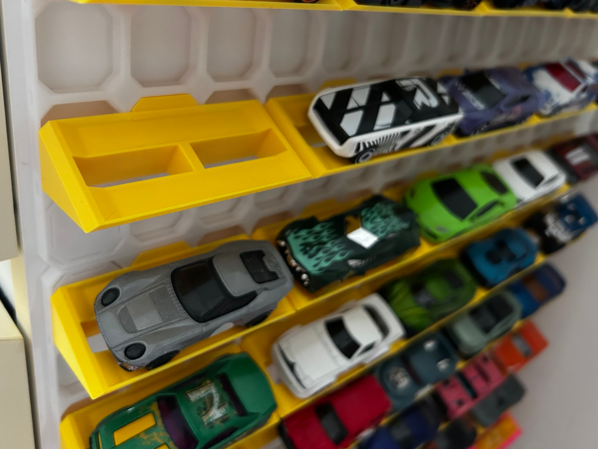 openGrid Mini Car Holder
