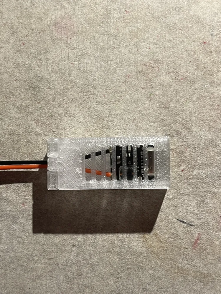 Kleines TP4056 1A USB-C GEHÄUSE – Kostenloses 3D-Druckmodell – MakerWorld