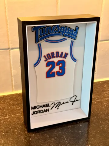 Marco decorativo: Michael Jordan - Space Jam - Jersey Frame — vista de referencia 3
