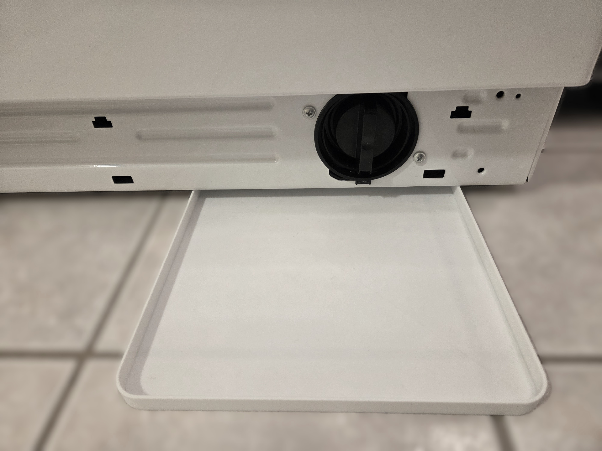 Washing machine drain pan universal resizable