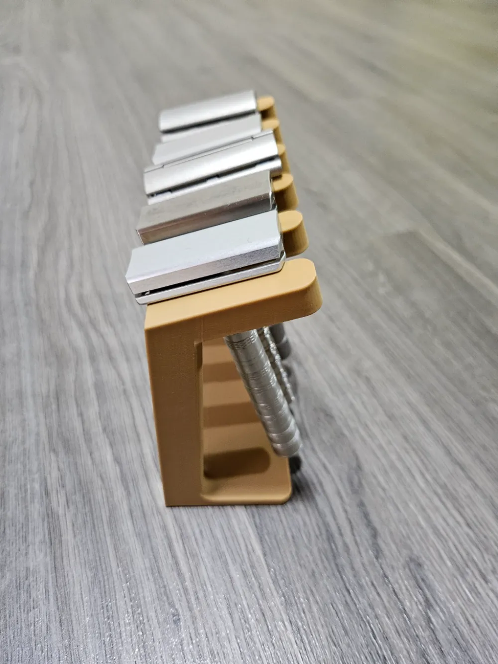 Multi Razor Stand - angled down - 3 sizes (3/5/7) by Thibault01 ...