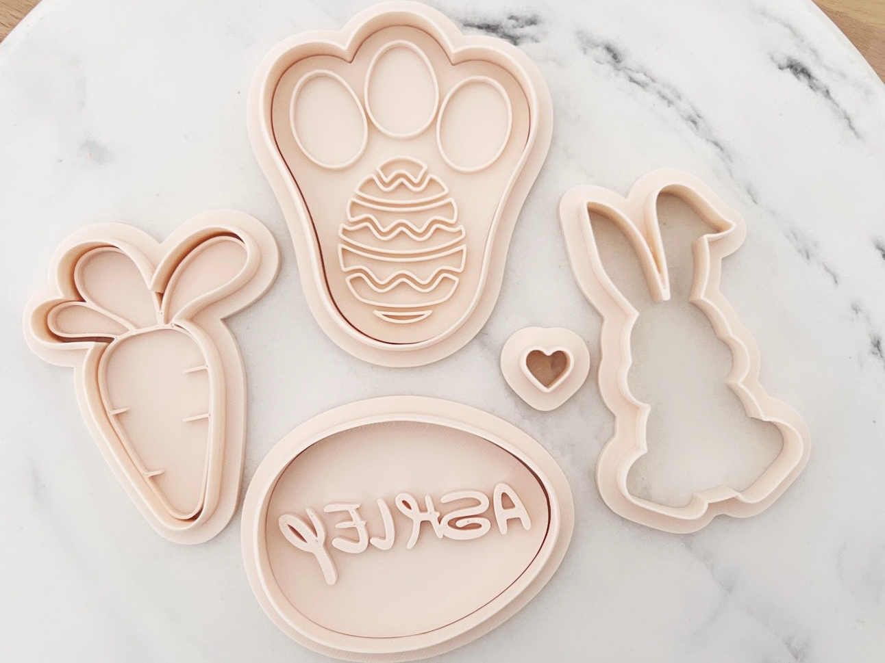 Easter theme cookie cutter and stamp