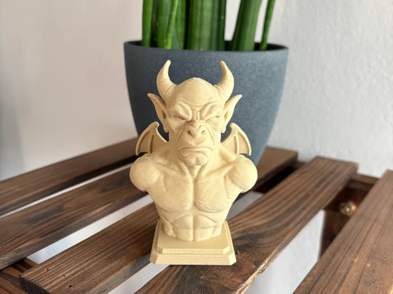 Gargoyle Büste