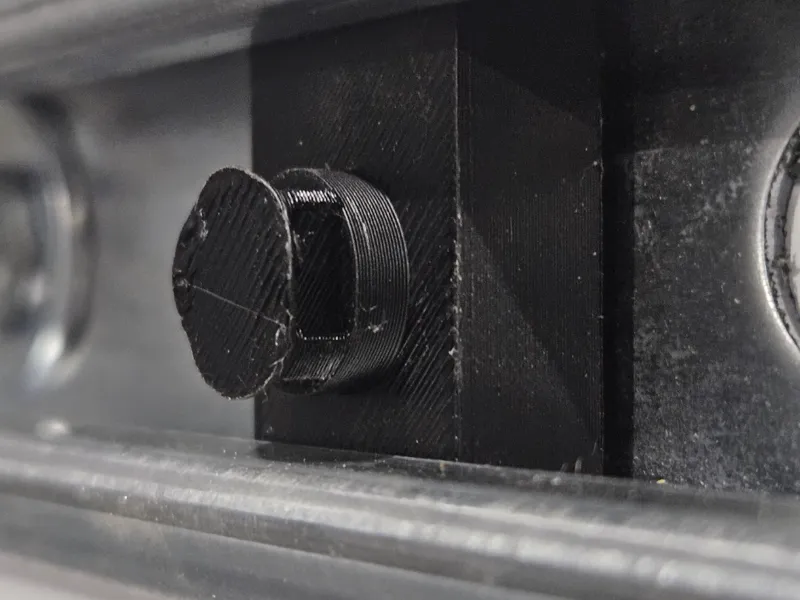 Thin Strut Zip Tie Nut