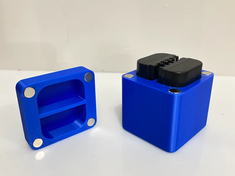 Battery Holder for 2 Pentax D-Li90 Batteries.