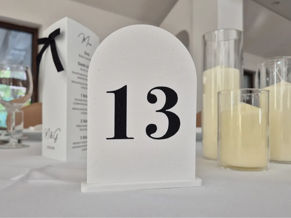 Accesorio de iluminación decorativa: Foldable Table Numbers from 1 to 20. Referencia del modelo original.