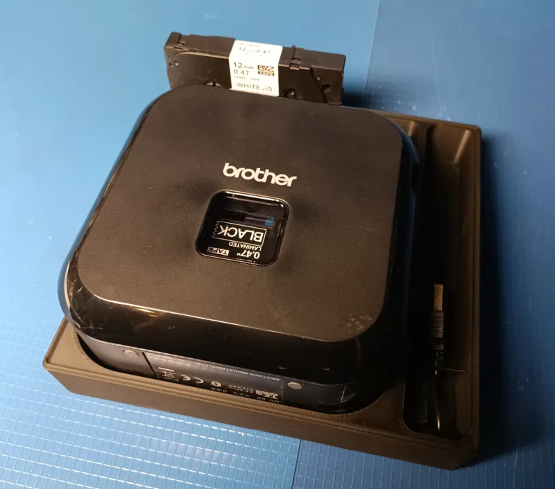 Brother P-Touch 710BT Gridfinity Case
