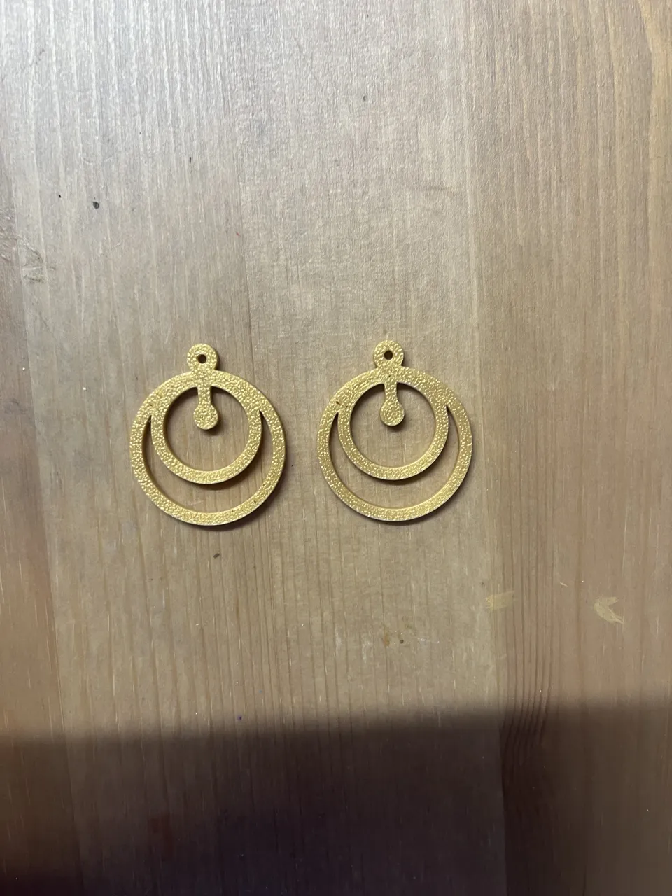 earrings view 2