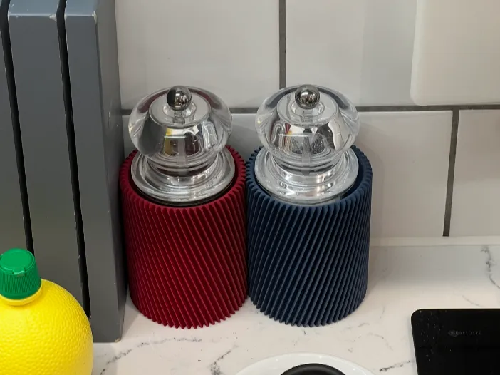 Pepper'n'Salt Trays OR a Pencil Cups