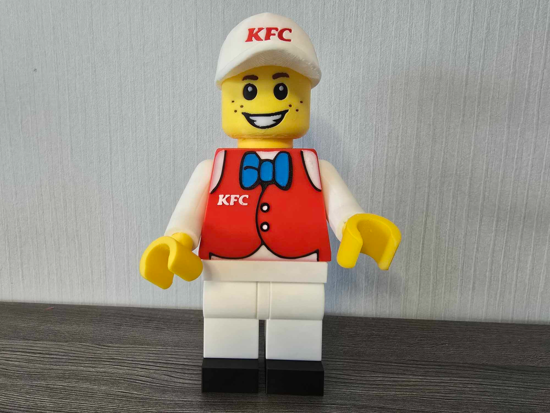 KFC Service Guy * 500% ~21 cm