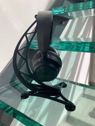 Modern headphone stand