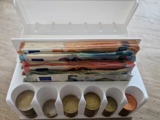 Euro Coin and Banknote Organizer with lid