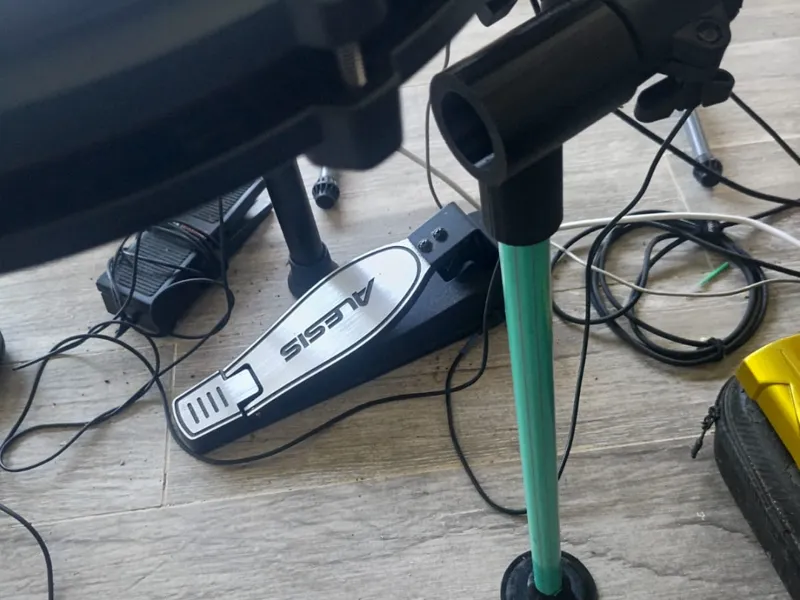 Alesis nitro max snare support 