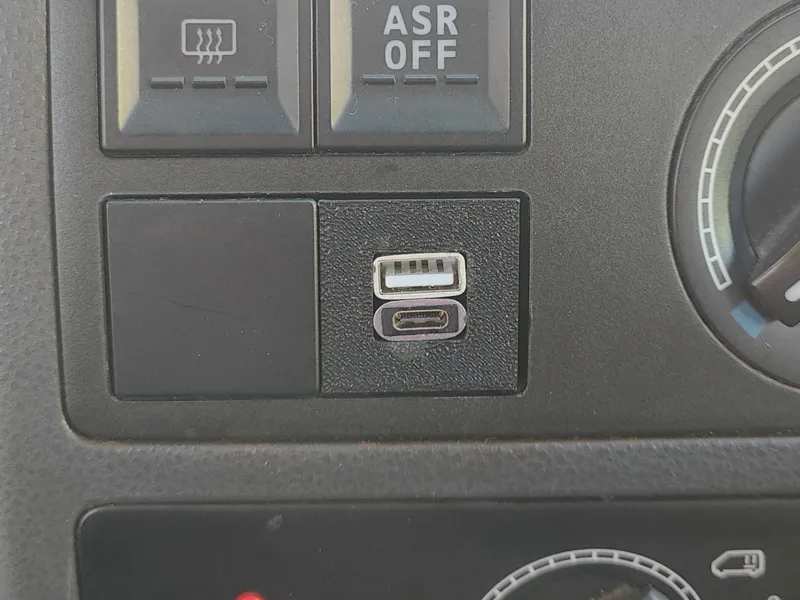 VW T5 Dashboard Blank (optional USB mount)