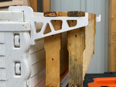 Frame holder for Apimaye Hives V2