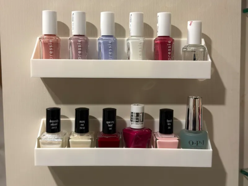 Nagellack Regal