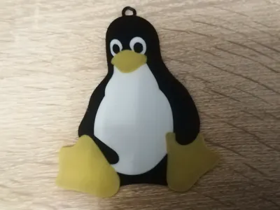 Linux Tux Keychain