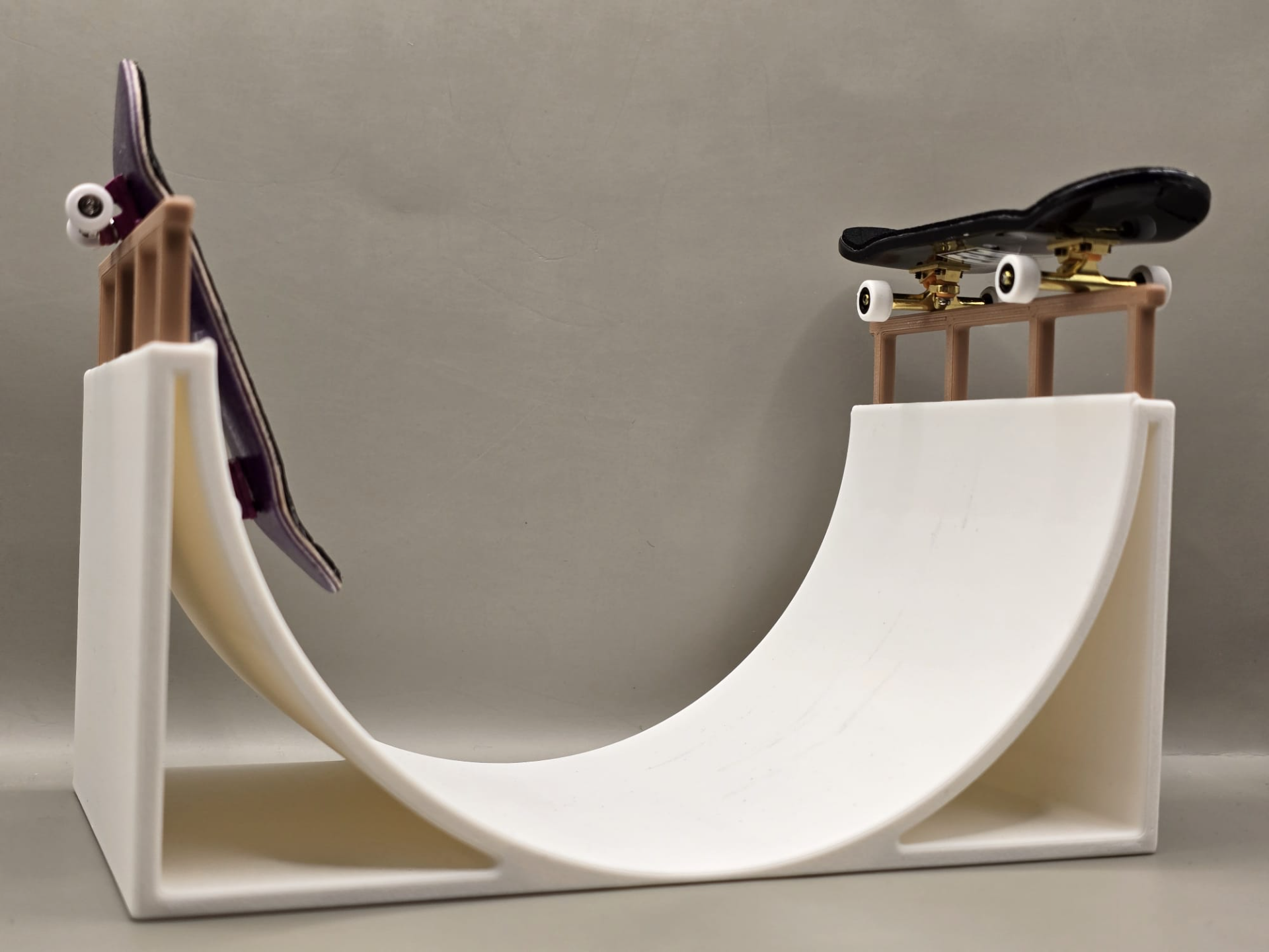 Mini Vert Ramp Half Pipe Fingerboard Obstacle