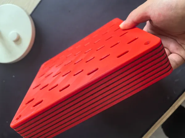 https://makerworld.bblmw.com/makerworld/model/US139143a2ca0573/design/2025-11-17_0f999a910616b.jpg