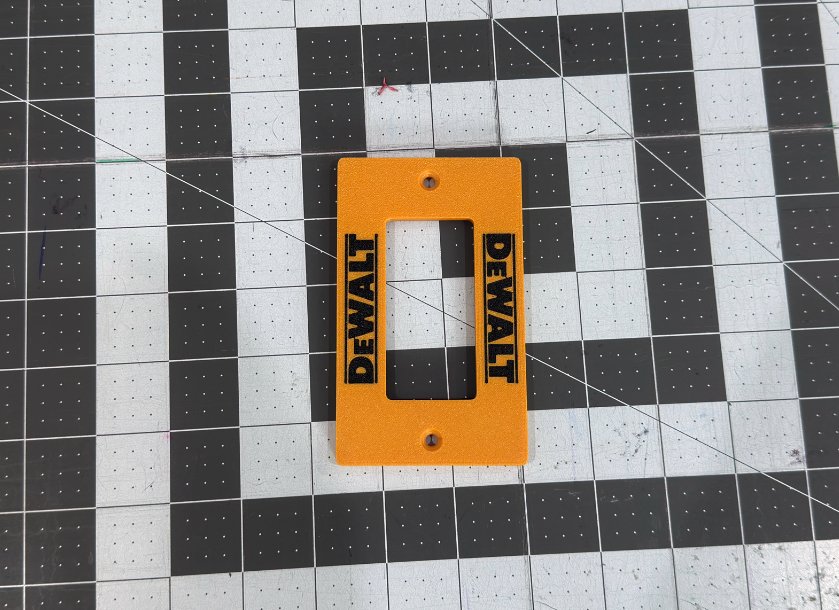 Miniatura 12 do modelo 3D Dewalt Light Switch Plate Set 
