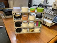 Présentoir à pots à étagères (maquillage / concentrés) — photo 7