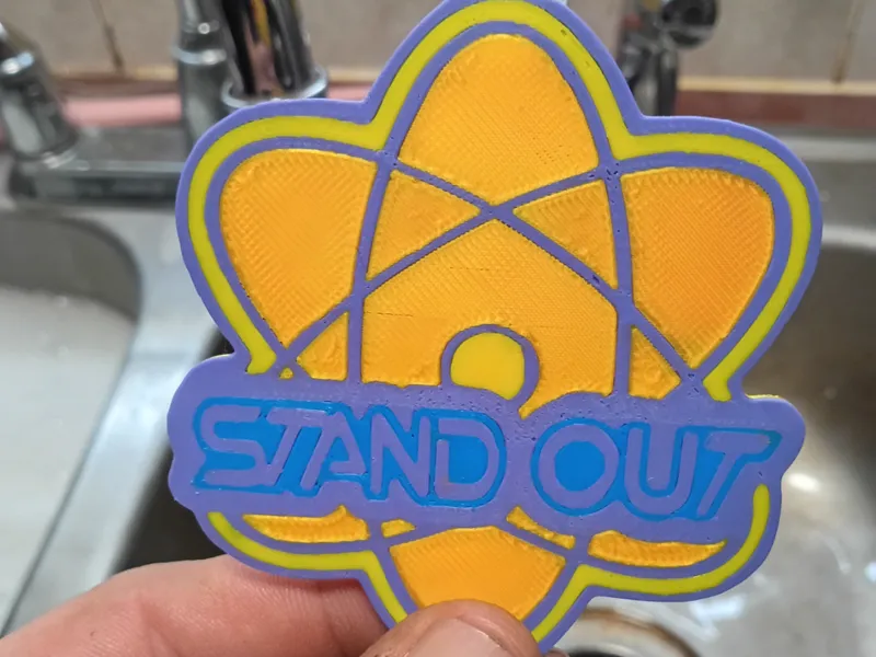 PowerLine emblem "Stand Out"