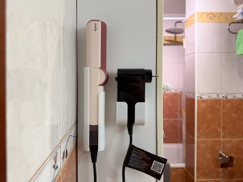 Dyson Airstrait Power Brick Holder