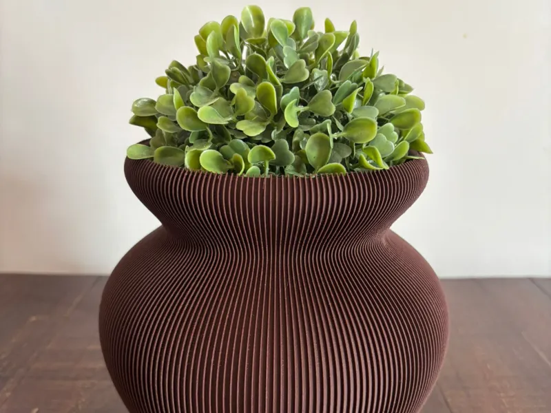 Nordic Minimalist Ripple Curved Vase (Large)