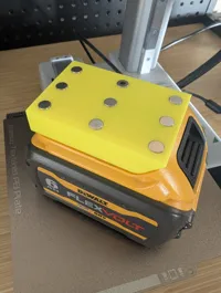 Dewalt 20v Battery Holder - 8x2mm Round Magnets - PLA