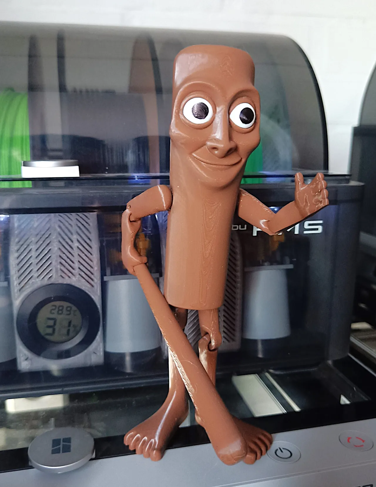 Tung tung tung sahur articulated toy view 4