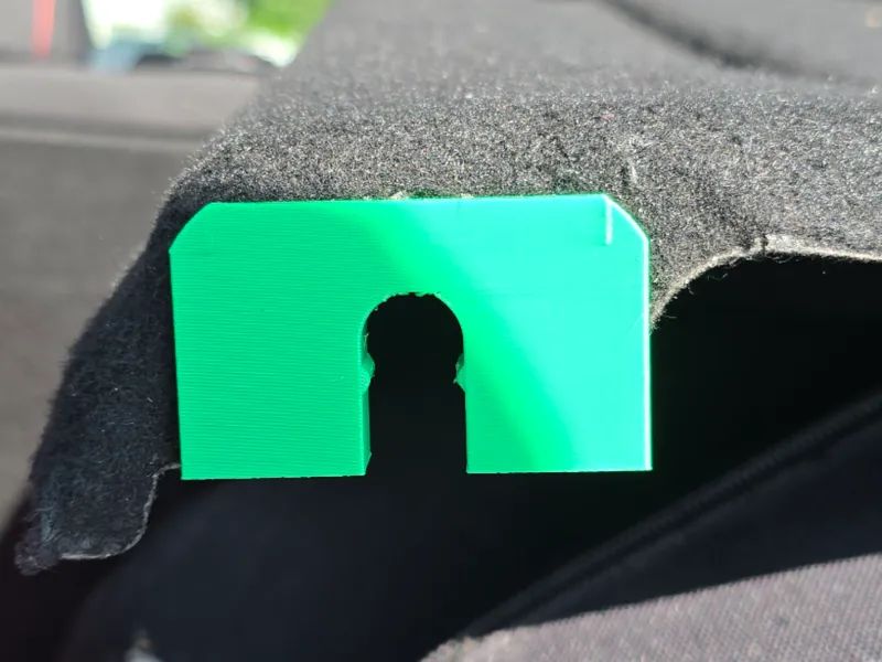 Ford Focus mk3 parcel shelf bracket