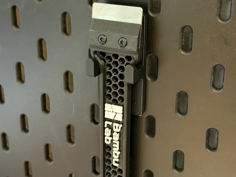 Scraper Holder for Skadis