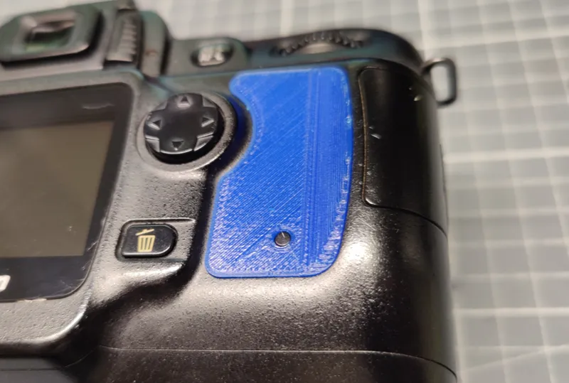Nikon D50 palm (thenar) rest