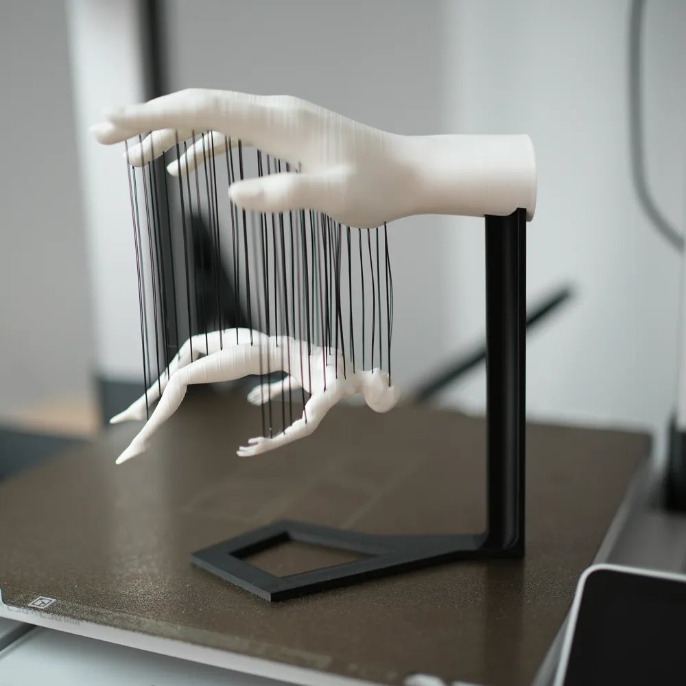 Regalo da collezione con ornamento decorativo colorato fatto a mano con figura di farfalla magica