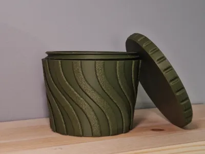 Jar with twist-lock lid