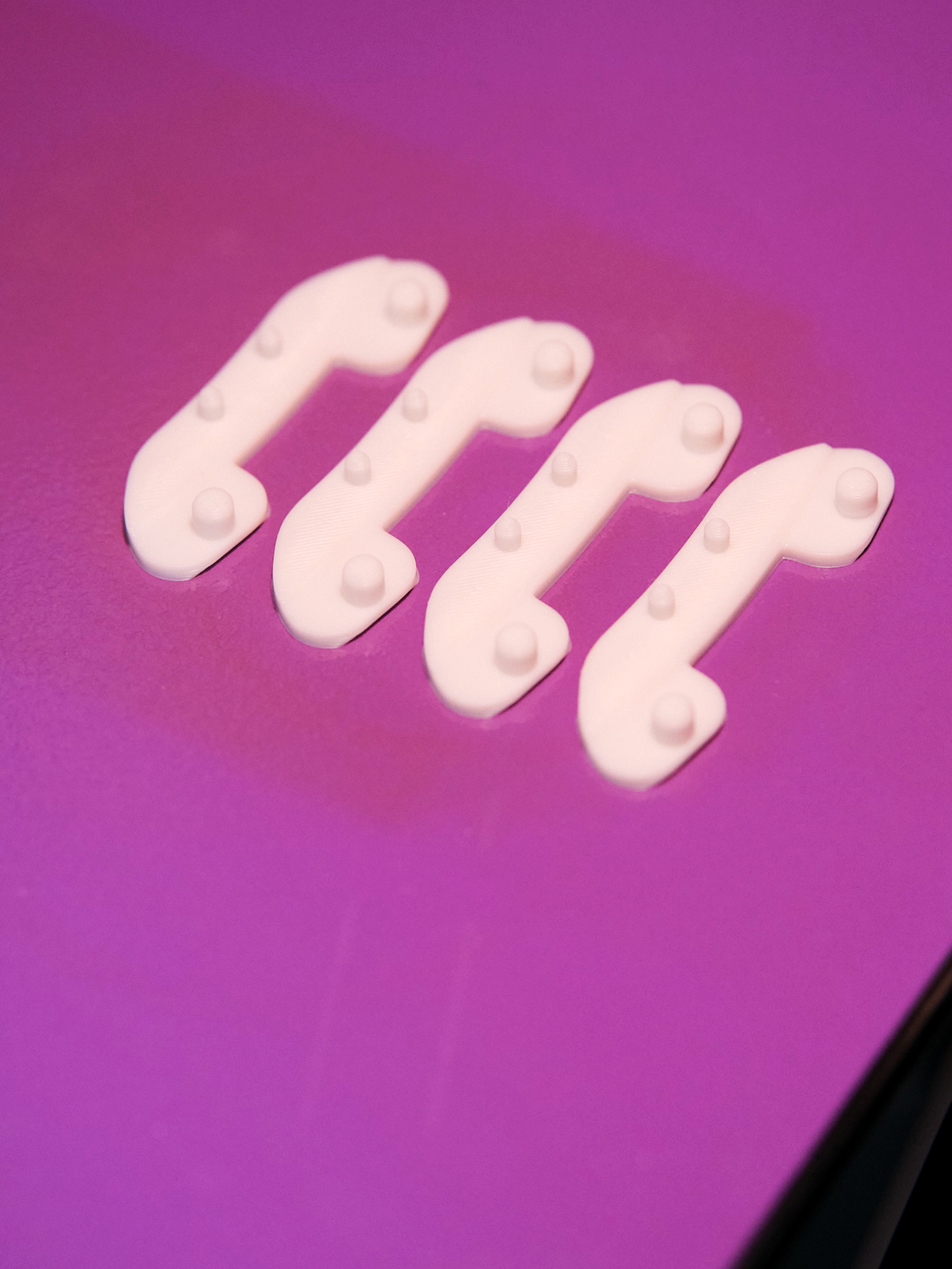 Miniatura 2 do modelo 3D 免拆型4点固定（拓竹专用）耗材线料固定夹，耗材夹，线料夹，料盘夹